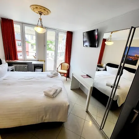 Отель Am Markt Саарбург